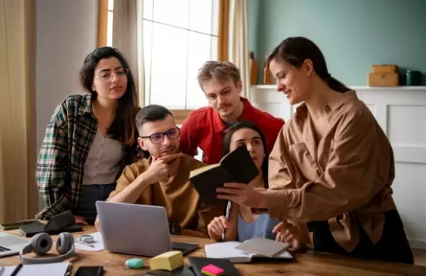 La Gen Z está "desafiando" el liderazgo tradicional