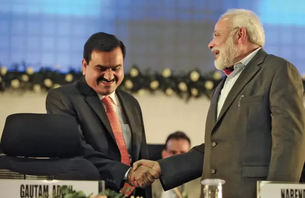 La fortuna de Gautam Adani se hunde en 12.300 millones de dólares tras una acusación en Estados Unidos que desencadena una venta masiva de acciones