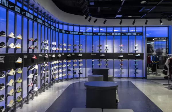 Con una inversión de US$ 2 millones, Nike vuelve a la calle Florida