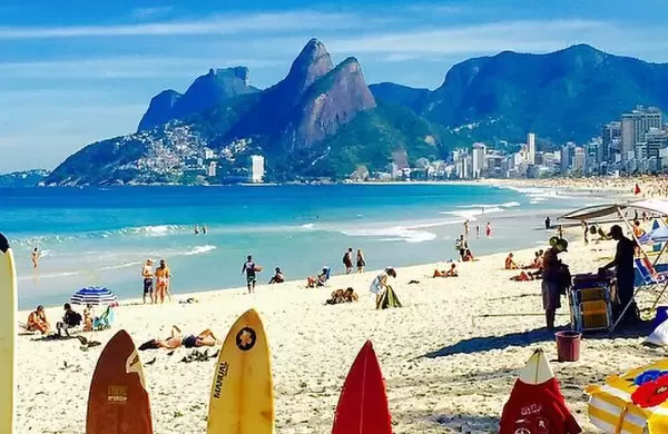 Vacaciones en el exterior: las fintech compiten por los pagos de argentinos en Brasil y Uruguay