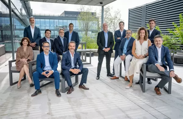 Quiénes integran la mesa chica de Santander en Argentina