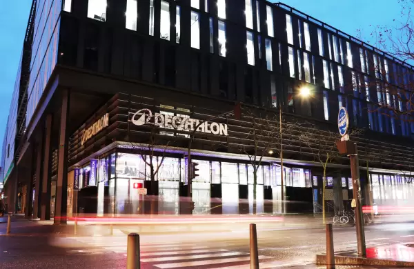 Los números detrás de Decathlon, la cadena francesa de indumentaria deportiva que podría desembarcar en Argentina