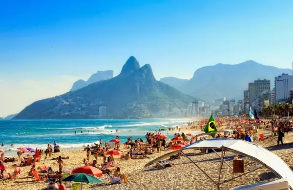 Por qu Brasil espera otra ola de turistas argentinos en el verano 2026