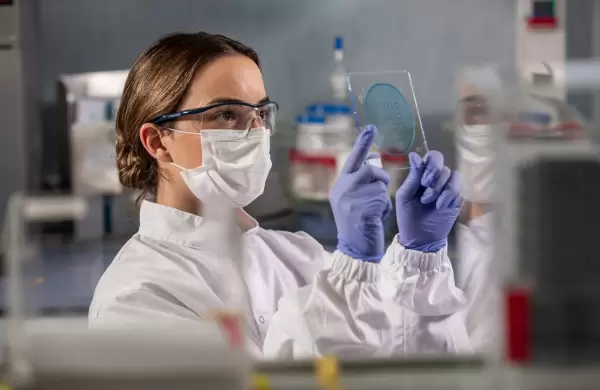 Pfizer y Sinergium invierten US$ 20 millones para producir en Argentina una vacuna contra la neumona: se exportar a 30 pases