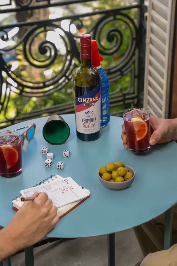 Vermut Cinzano Segundo