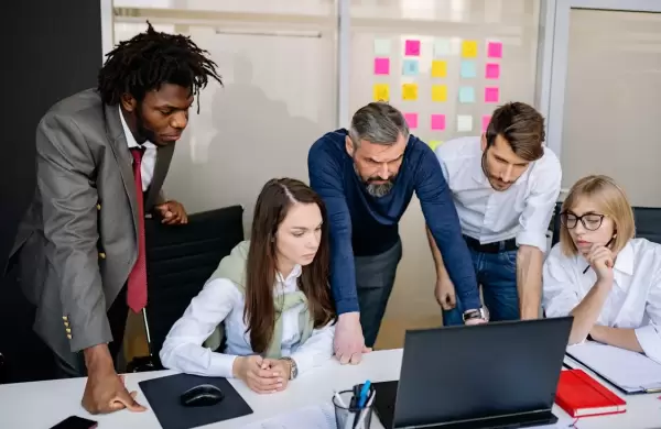 Doce "micromensajes" que te harán un mejor líder al instante