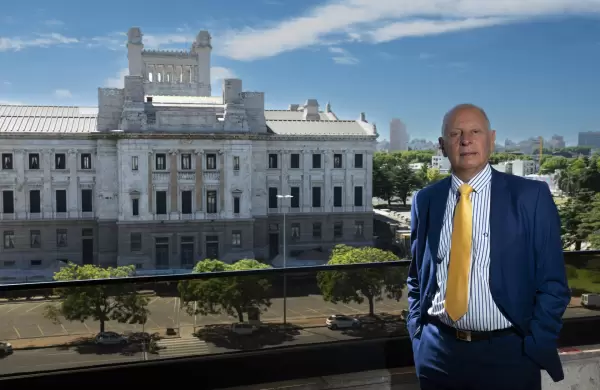 Gustavo Salle: "Voy a cambiar el megáfono por el micrófono del Parlamento"