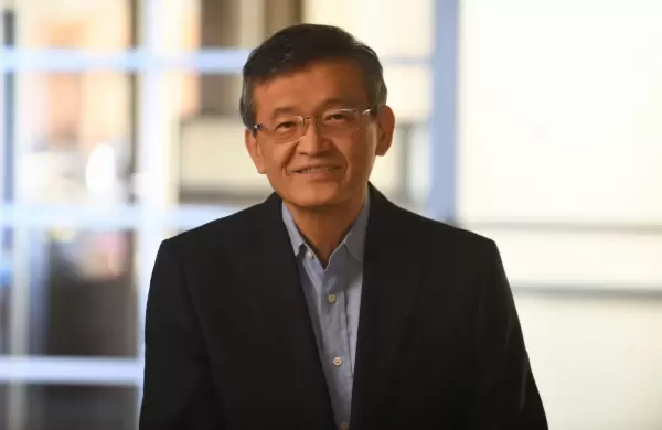 El nuevo hombre de Intel es Lip-Bu Tan y su historial lo avala para que recuperen momentum: los mercados ya festejan