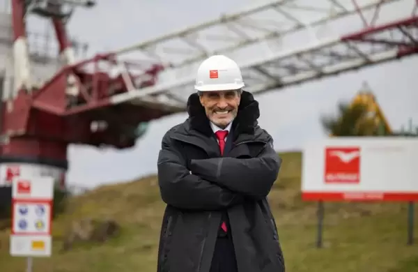 El "rey de los andamios" que construyó un imperio y apuesta fuerte por los servicios energéticos