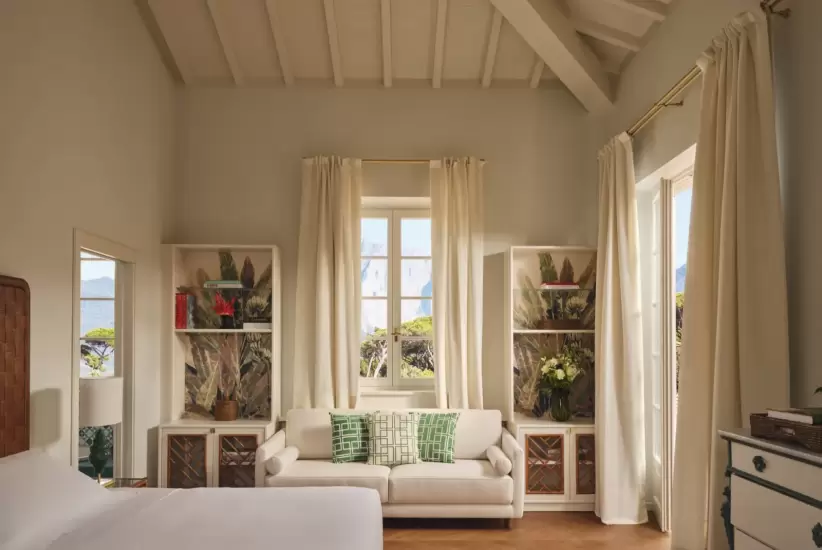 Pensione America cuenta con solo 18 suites, cada una con espacio exterior privado.