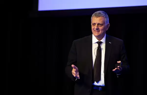 Cómo pegó en el balance de YPF la salida de sus áreas maduras y la baja del petróleo