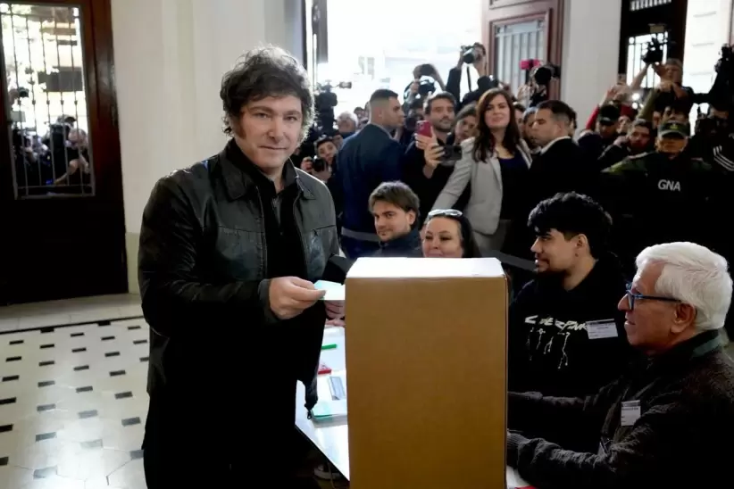 milei votacion elecciones.jpg