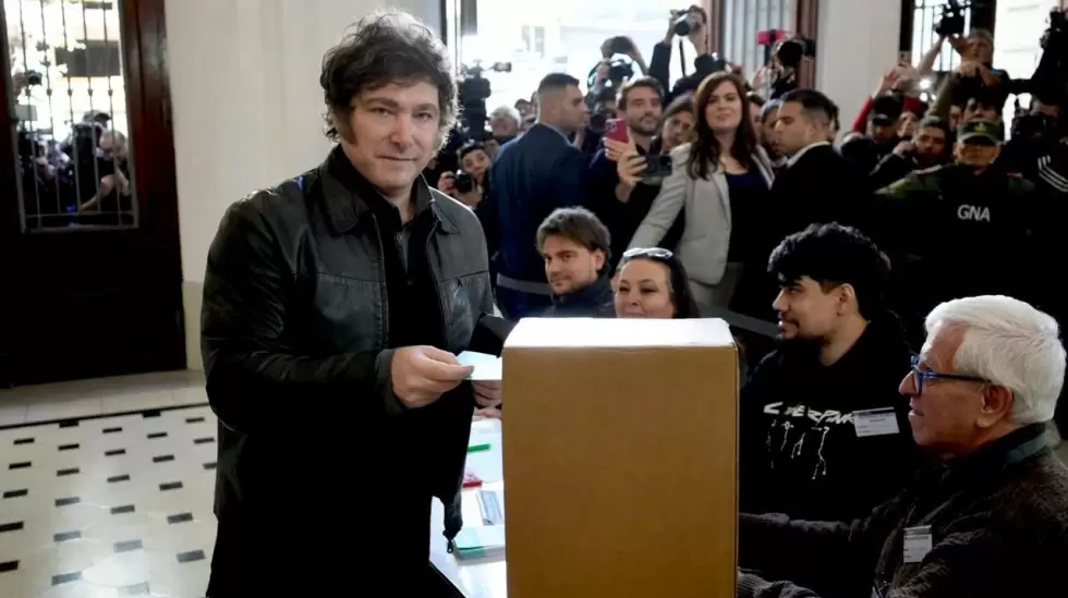 milei votacion elecciones.jpg