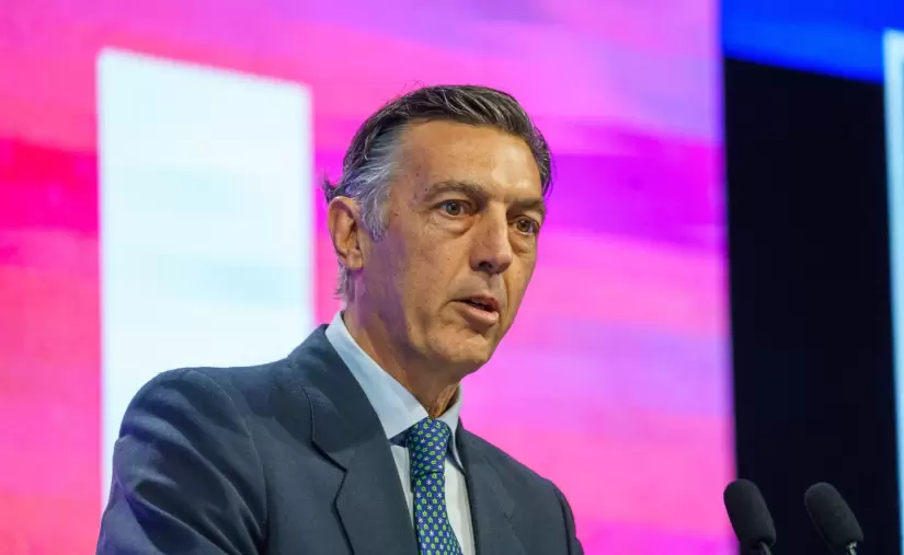 Facundo Gomez Minujin, CEO de JP Morgan: Por qué no baja el riesgo país y su recomendación a Caputo