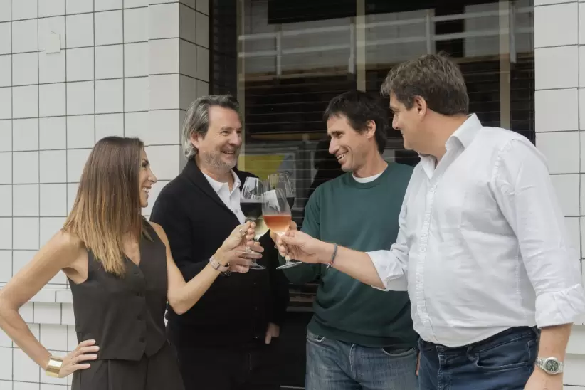 lorena reatti; sebastian vucassovich; daniel holcman y mariano scheinsohn