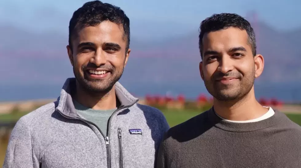Los cofundadores de Chronicle, Mayuresh Patole y Tejas Gawande