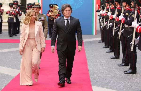 Milei y Meloni firman un acuerdo para exportar GNL de Vaca Muerta a Italia