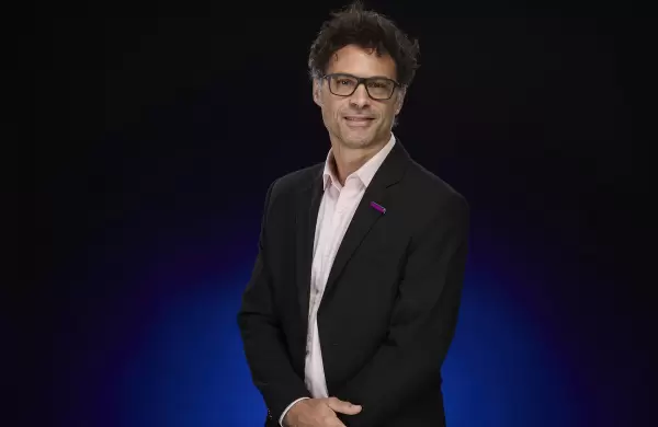 Marcelo Ponte, del Grupo Merck Argentina: "En momentos difíciles, hay que acercarse a la sociedad"