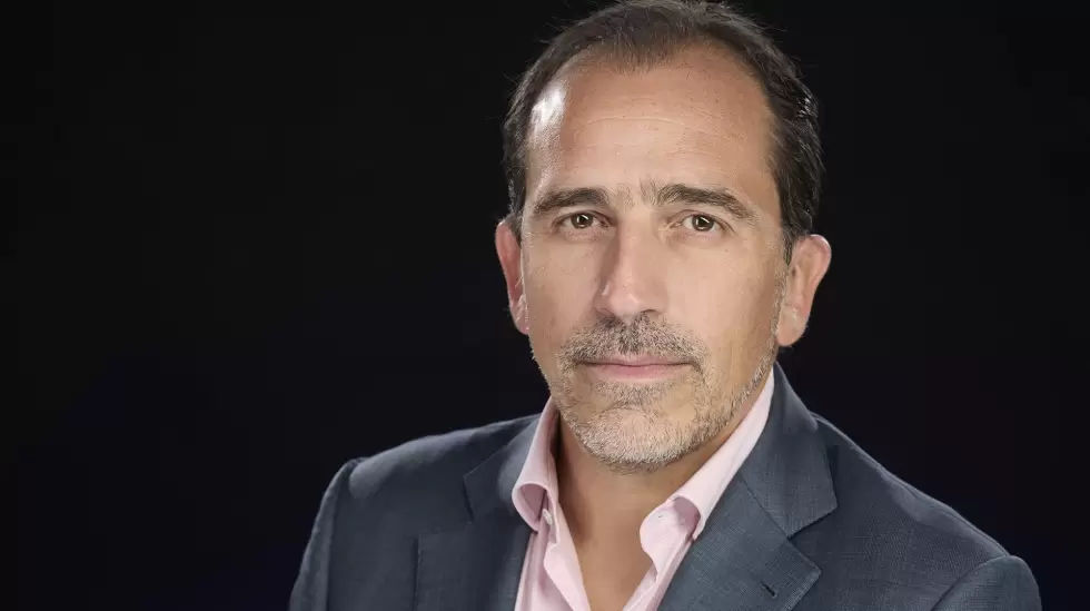 summit ceo 2025 - 3er panel - nuevo ciclo nuevas reglas - martin genesio - aes a