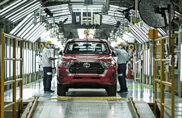 Los créditos en dólares ya compiten con el sistema UVA para comprar autos
