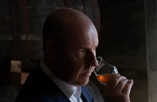 Una historia que sobrevivió a la guerra: el whisky más antiguo del mundo saldrá a la luz tras 85 años en barrica