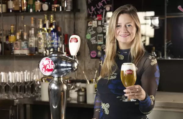 La cerveza reinventa el encuentro: un ritual social que se transforma