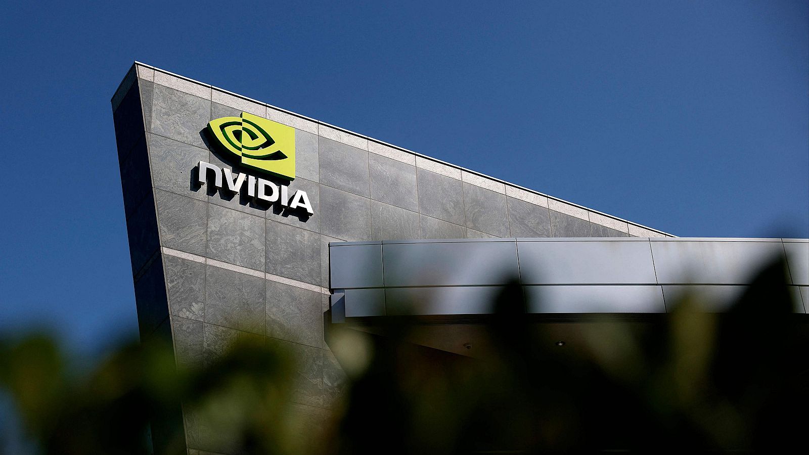 Con una inversión de US$ 100.000 millones, Nvidia se convierte en el ...
