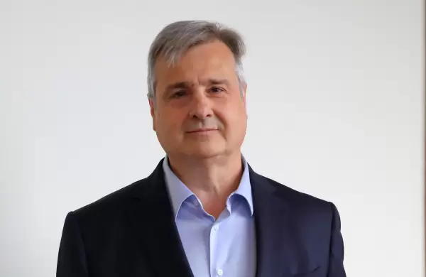 Liderar con diagnóstico clínico: el médico que proyecta a SanCor Salud hacia el millón de asociados