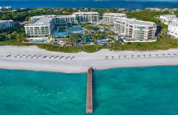 Minimalismo frente al mar: as es el St. Regis Longboat Key, el resort que redefine el lujo en Florida