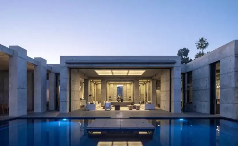 A la venta: la mansión de US$ 65 millones del fundador de Oakley en Beverly Hills