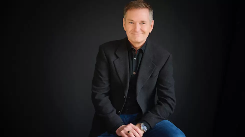 summit retail and consumer insights 2025 - 1er panel - en foco - doug stphens -