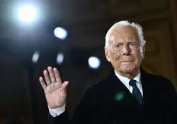 Cuenta regresiva para Armani: el testamento que obliga a vender un imperio de US$ 8.000 millones