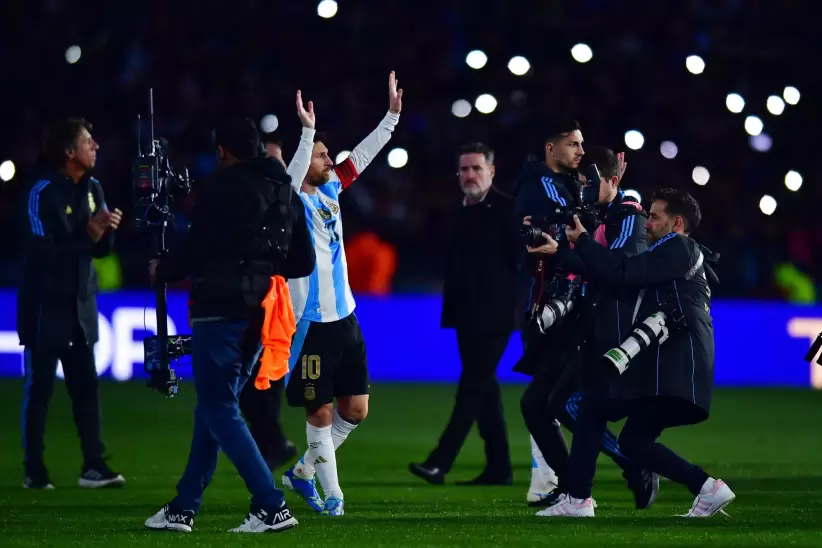Messi en el Monumental frente a Venezuela (Photo by Marcelo Endelli/Getty Images)