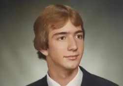 Del fast food a la cima: millonarios que empezaron en cadenas de comida rápida