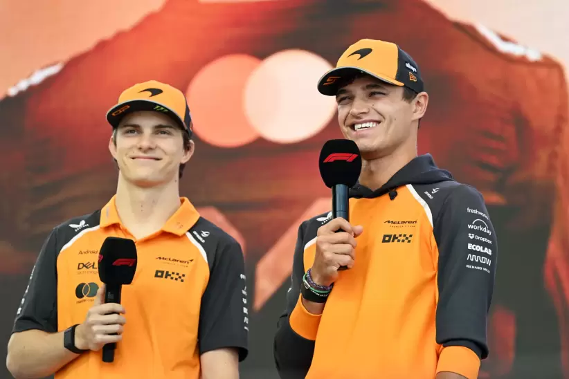 Oscar Piastri y Lando Norris (Foto por Mark Sutton - Formula 1 via Getty Images)