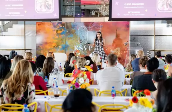 Cmo una exejecutiva de Wall Street transform un servicio de maquillaje en una marca global que factura millones