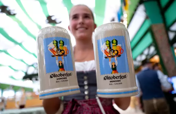 Oktoberfest 2025: cómo moverte, qué atracciones elegir y qué platos tenés que probar en Múnich