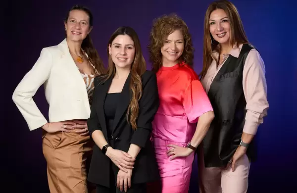 Del aula al laboratorio: cuatro mujeres que transforman espacios dominados por hombres