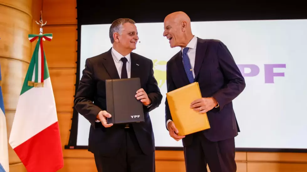 Horacio marin ypf con claudio descalzi ceo de eni