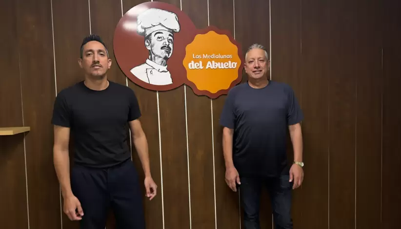 Jos Mara Snchez y Adrin Sanchz. Las Medialunas del Abuelo
