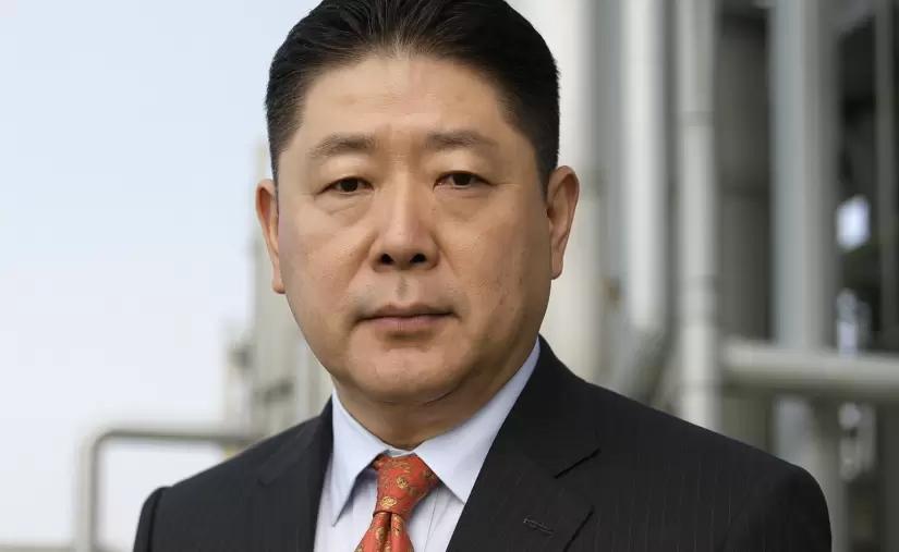 El multimillonario que se hizo rico fabricando placas para chips de IA sin que nadie supiera su nombre