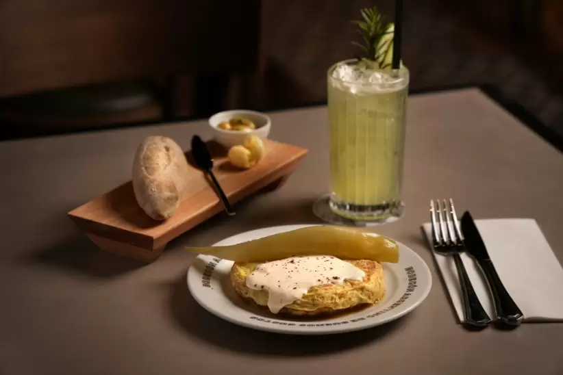 Tendencias Gastronomicas 2025 hierro bodegon tortilla de papa