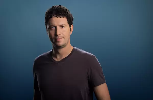 El CEO que se hizo US$ 1.300 millones más rico en solo tres meses gracias a su startup de inteligencia artificial para médicos