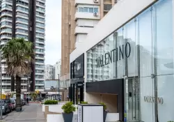 Guía para entender el litigio de Valentino en Uruguay: ayer se presentaron peritaje y pruebas físicas de los productos