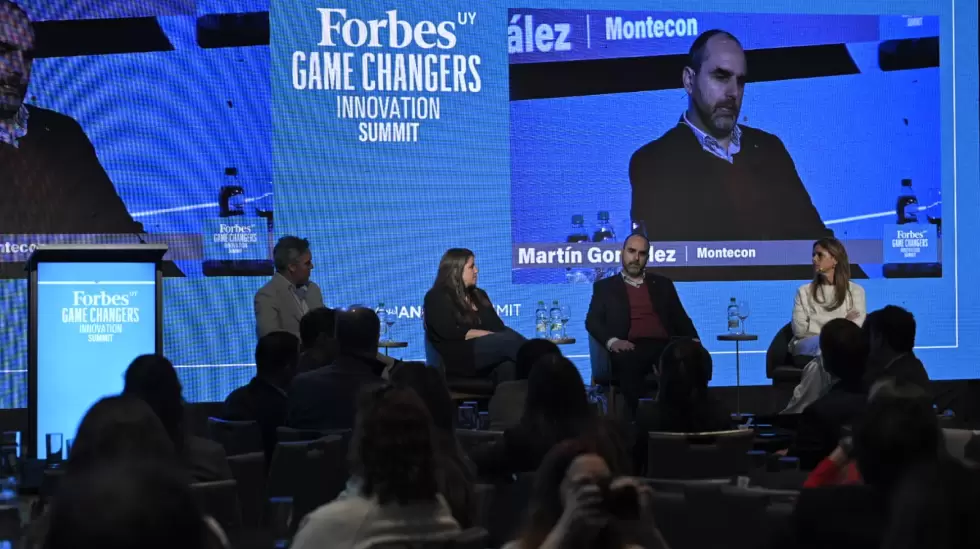 Andrs Oyhenard, Ximena Camao, Martn Gonzlez y Virginia Cervieri. Foto: Diego