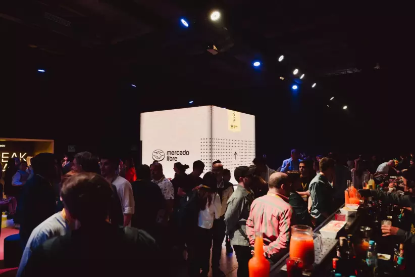 Upfront 2025 "Break the Tape", un evento que viene recorriendo varios países de la región