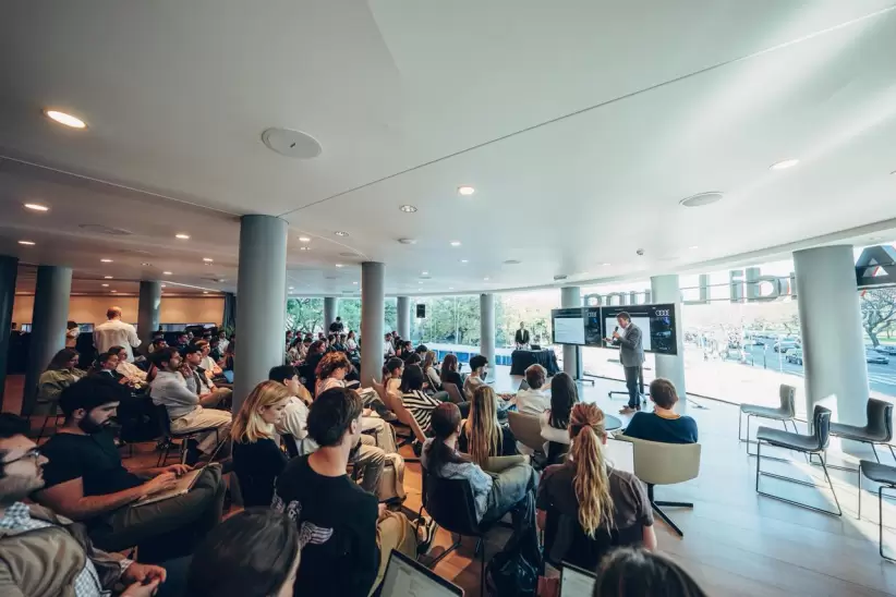 "Movilidad sustentable: Imagin un futuro con Audi"