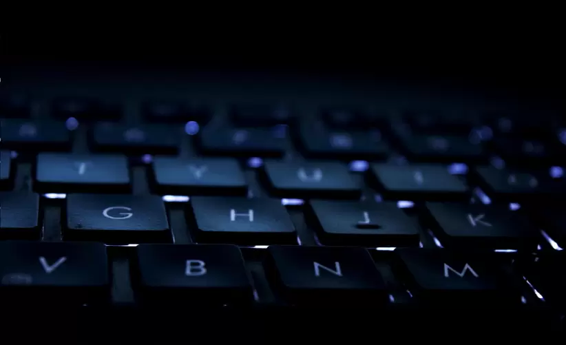 La programacin intuitiva no se trata de escribir "haceme rico" en ChatGPT. Hay que saber cmo estructurar los pedidos,