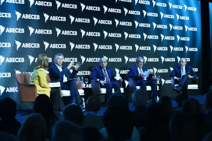 Mauricio Macri en Foro ABECEB