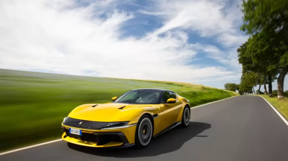 Superdeportivo Ferrari